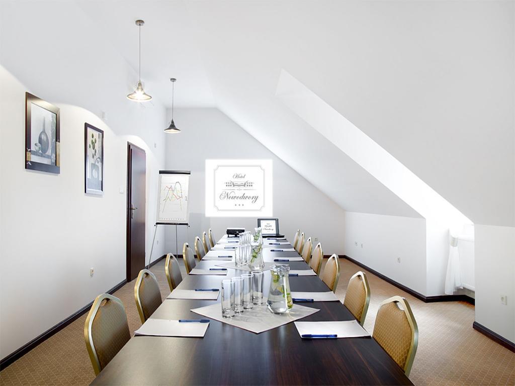 צ'חנוביץ Hotel Nowodwory מראה חיצוני תמונה