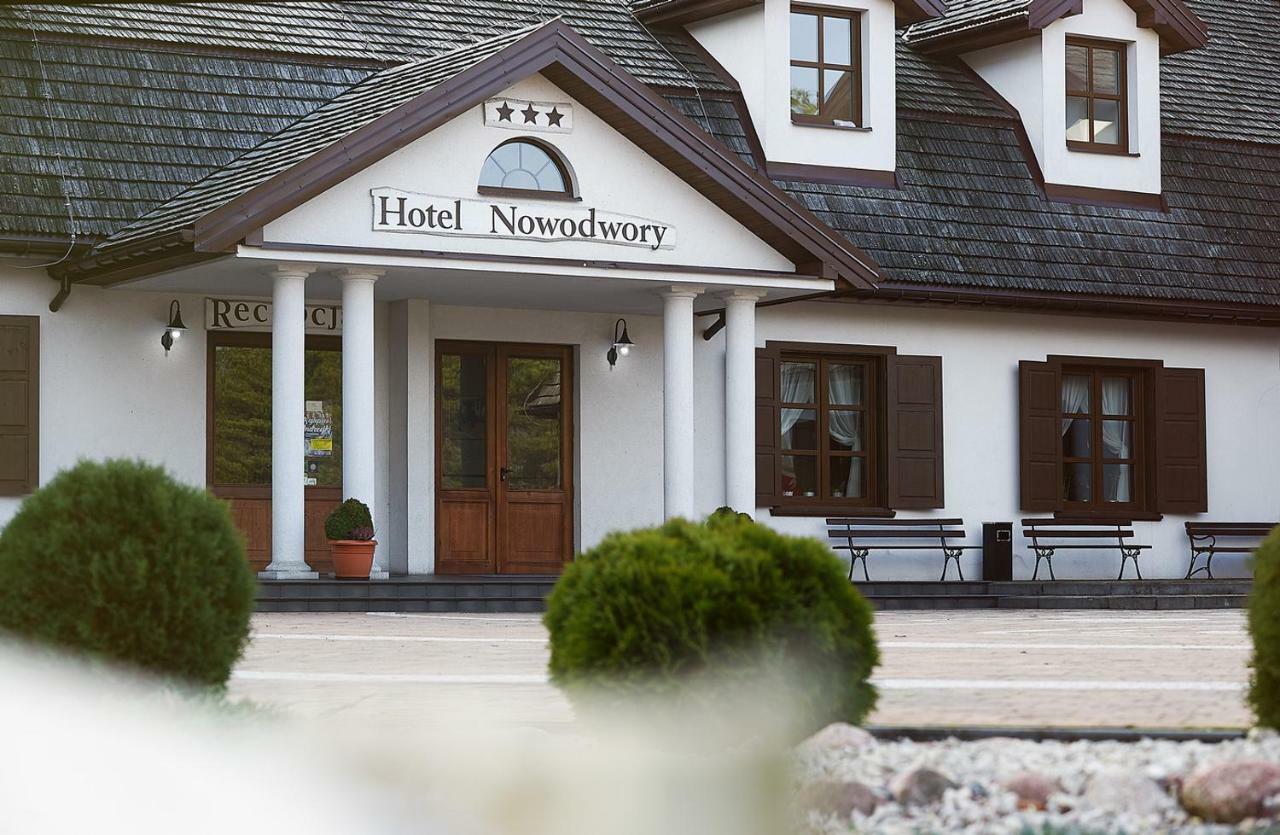 צ'חנוביץ Hotel Nowodwory מראה חיצוני תמונה